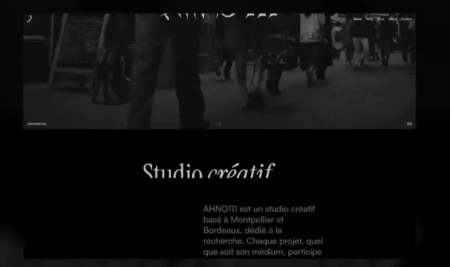 La page d'accueil du site Ahno111 : une rue en noir et blanc et la présentation « Studio créatif ».